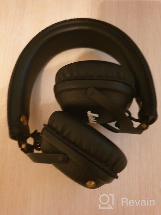 img 3 attached to Wireless Marshall Mid Bluetooth Headphones, Black review by Ayden Loh ᠌