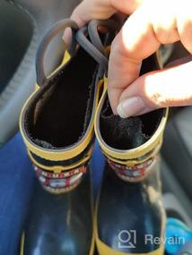 img 7 attached to Водонепроницаемая печатанная обувь для мальчиков: 👞 Детские ботинки Western Chief с удобными ручками