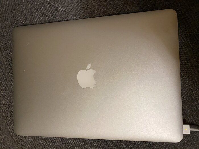 img 1 attached to 🍏 Renewed Apple MacBook Air 13.3-Inch Laptop MD760LL/B - 4GB RAM, 128GB SSD, 1.4GHz Intel i5 Dual Core Processor - Excellent Condition. review by Stanislaw Szczesny ᠌