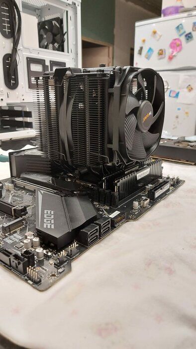 img 1 attached to 🌬️ Silent Cooling Power: Dark Rock Pro 4 CPU Cooler with 250W TDP, BK022 review by Boyan Mihaylov ᠌