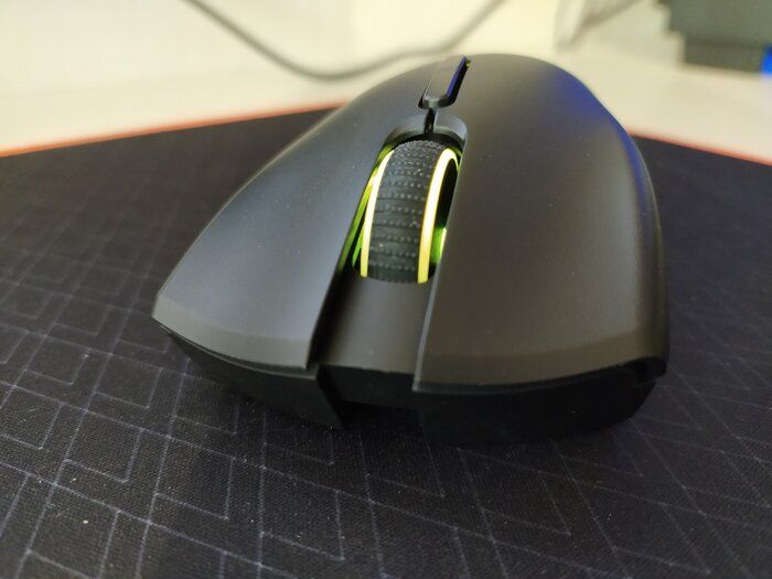 img 2 attached to Razer Mamba Wireless Gaming Mouse: High Precision 16,000 DPI Optical Sensor - Customizable Chroma RGB Lighting - Programmable Buttons - Mechanical Switches - Long-lasting Battery Life up to 50 Hours review by Adisorn Chuamuangpha ᠌