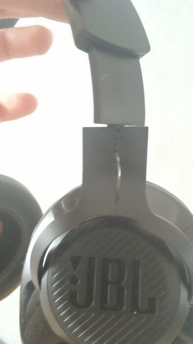 img 2 attached to JBL Quantum 200 Over Ear Headphones review by Celina Czachor ᠌