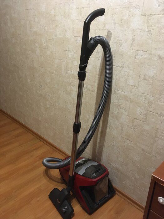 img 3 attached to Miele Blizzard Bagless Canister Vacuum Vacuums & Floor Care review by Kero Reyes ᠌