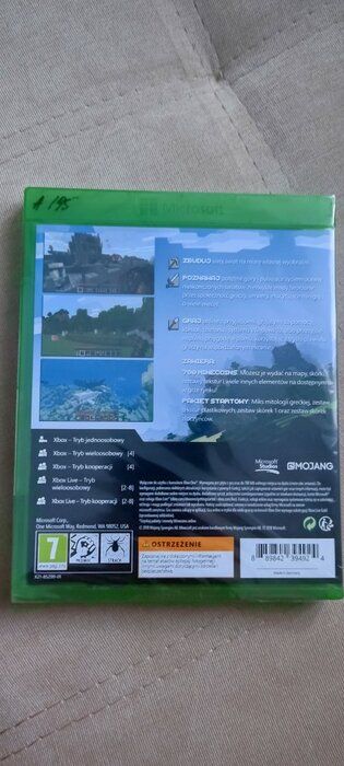 img 1 attached to Minecraft Starter Collection Xbox One review by Agata Stadnicka ᠌