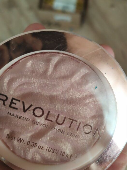 img 2 attached to Makeup Revolution Highlight Reloaded Divulge review by gnes Lakatos ᠌