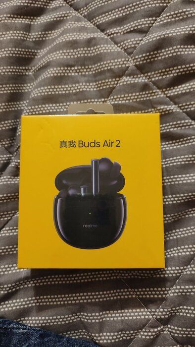 img 1 attached to Realme Buds Air 2 Bluetooth Earbuds with ANC and 88ms Low Latency, IPX5 Waterproof Wireless Headphones for Android & Apple - Black, with 25hrs Playback review by Dagmara Konarzewska ᠌