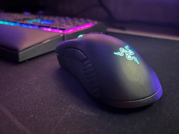 img 1 attached to Razer Mamba Wireless Gaming Mouse: High Precision 16,000 DPI Optical Sensor - Customizable Chroma RGB Lighting - Programmable Buttons - Mechanical Switches - Long-lasting Battery Life up to 50 Hours review by Agata Cicho ᠌