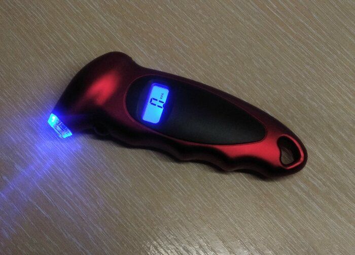 img 2 attached to TEKTON 5941 Digital Tire Gauge review by Velizar Rusev ᠌