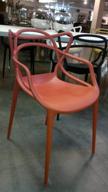 красное кресло для дома и офиса - современный дизайнерский обеденный стул для внутреннего и наружного использования - идеально подходит для гостиной, семьи и кухни логотип