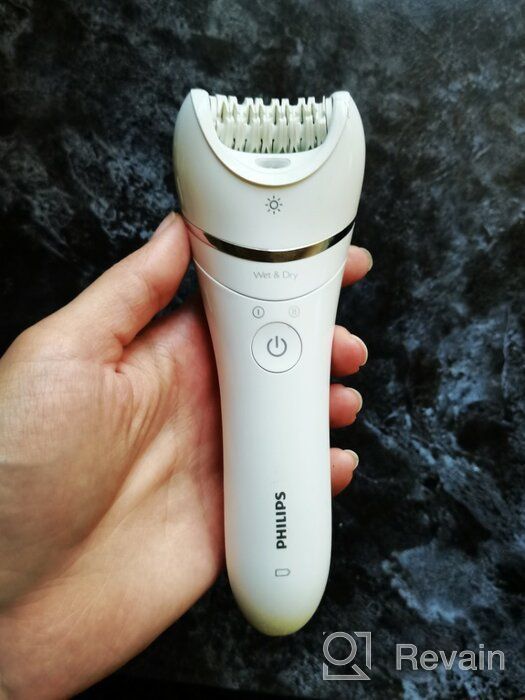 img 1 attached to Experience Smooth Skin with Philips Beauty Epilator Series 8000 - Includes 3 Accessories, White, BRE700/04 review by Aneta Krawczyk ᠌