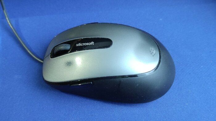 img 2 attached to 🖱️ Upgrade Your Computer Workstation with the Microsoft Comfort Mouse 4500 for Business in Lochness Gray - Wired USB Mouse with Customizable Buttons Compatible with PC/Laptop review by Mateusz Gniazdowski ᠌