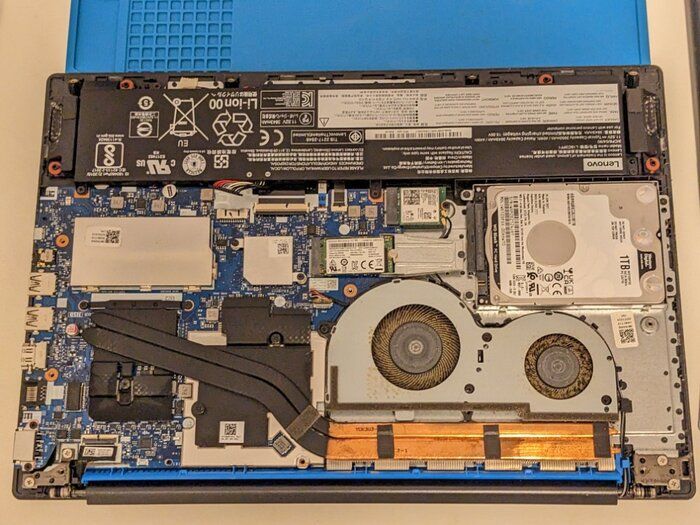 img 1 attached to 🔥 Thermal Grizzly Kryonaut Thermal Paste - 1.0g with Bonus Spatula and CPU Cleaning Pads review by Adam Szczelewski ᠌