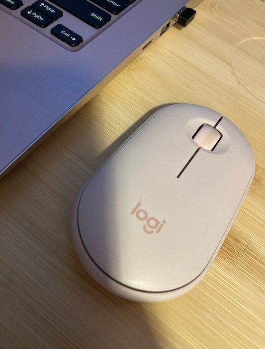 img 2 attached to Enhance Your iPad Experience with Logitech Pebble i345 Wireless Bluetooth Mouse in Stylish Off White review by Mateusz Swierczynski ᠌