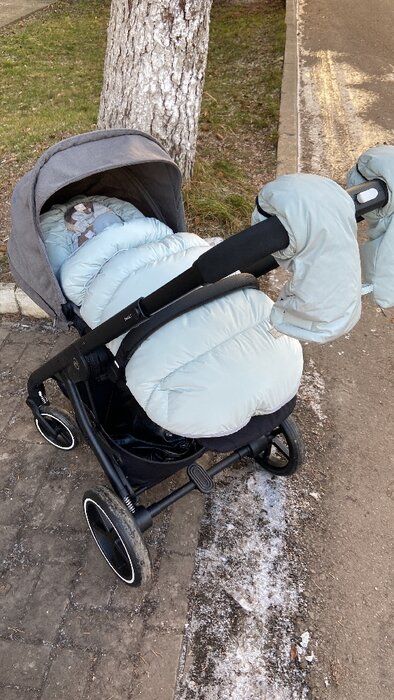 img 1 attached to 🐝 CYBEX Beezy Stroller: Lightweight, Compact Fold for Easy Travel with CYBEX Infant Seats in Soho Grey review by Ewa Wojciechowska ᠌