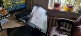 img 7 attached to Wacom Ergo Stand для Cintiq Pro 24: Оптимизируйте свое цифровое творчество и комфорт