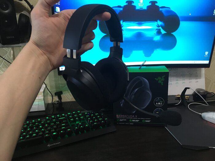 img 2 attached to Renewed Razer Barracuda X Wireless Gaming Headset with Multi-Platform Compatibility and Lightweight Ergonomic Design review by Micha wierczewski ᠌