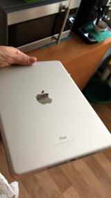img 4 attached to Восстановленный Apple iPad 2018, 32 ГБ - Серебристый: Как новый, но дешевле!