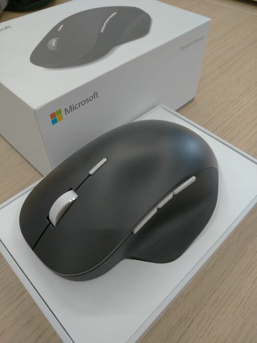 img 2 attached to Microsoft Surface Precision Wireless Bluetooth Mouse with Cleaning Cloth - Bulk Packaging - Light Grey: Premium Connectivity & Cleaning Solution review by Adam Wojtczuk ᠌