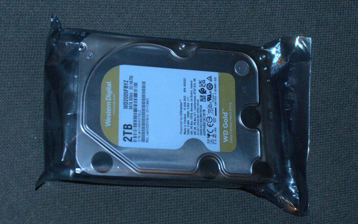 img 1 attached to High-Performance Enterprise HDD: WD Gold WD101KRYZ 10TB SATA 6Gb/s 7200 RPM review by Stanislaw Plonka ᠌