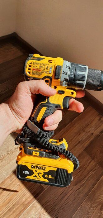 img 1 attached to 🔧 Dewalt DCD791D2 Compact Li-Ion Brushless Drill review by Jnis Hermanis ᠌