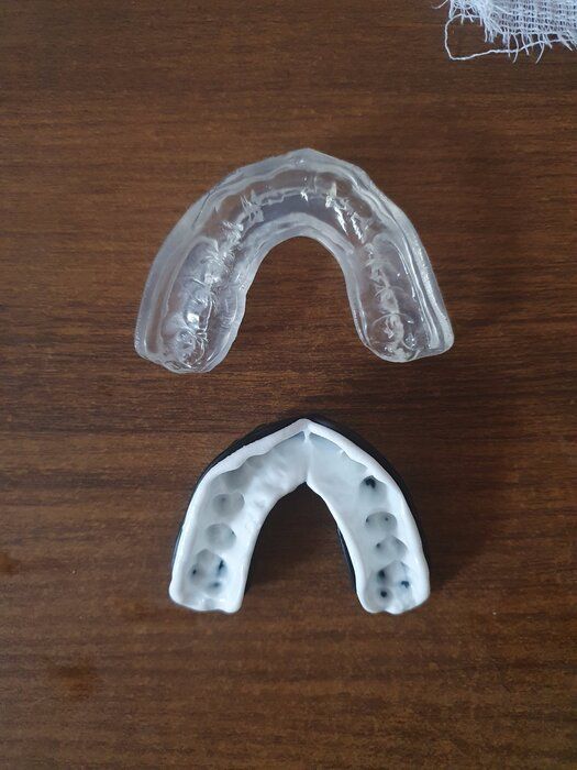 img 1 attached to Venum Challenger Mouthguard Black White review by Momchil Mastur ᠌