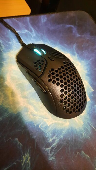 img 1 attached to HyperX Pulsefire Haste: Ultra Lightweight Wireless Gaming Mouse with 100 Hour Battery Life - White review by Adam Walendzik ᠌