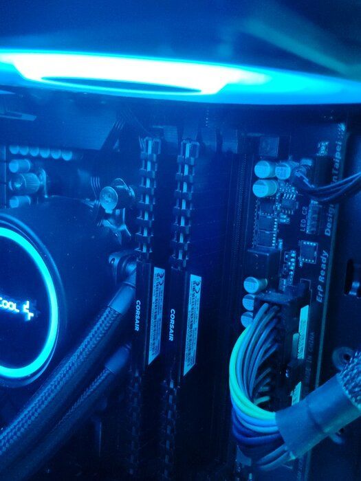 img 1 attached to Improved DeepCool Gammaxx L240 RGB V2 Liquid Cooling System with Anti-Leak Radiator and 240mm Heatsink Compatible with Intel 115X/2066 and AMD AM4; featuring 12V 4-Pin RGB Connectivity. review by Micha Poklkowski ᠌