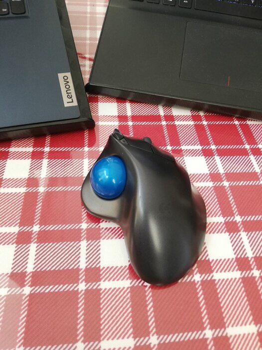 img 2 attached to Logitech Wireless Trackball M570 Renewed review by Stanislaw Biedka ᠌