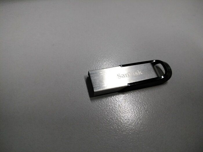 img 1 attached to Sandisk Ultra Flair Flash Silver Data Storage review by Ognian Dimoff ᠌
