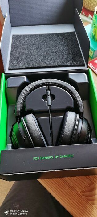 img 1 attached to Razer Kraken Quartz Edition - Premium Gaming Headphones in Pink for PC, PS4, Xbox One, and Switch review by Adam Koodziejek ᠌