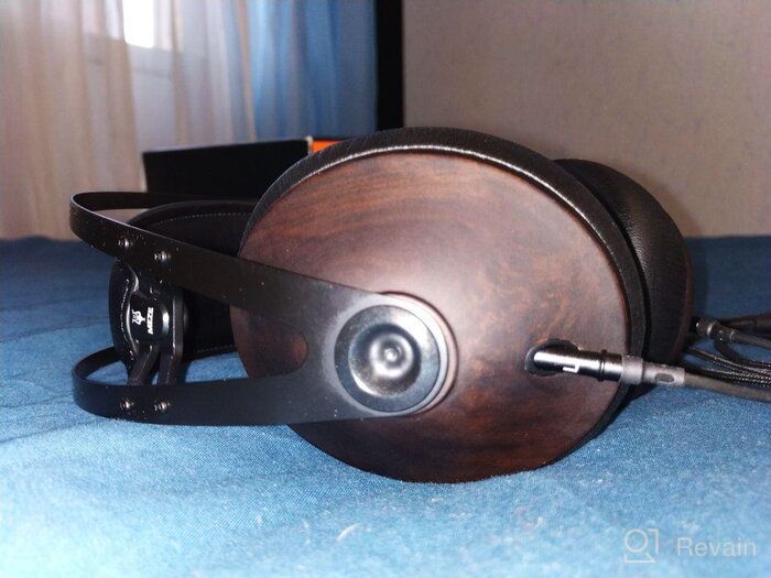img 1 attached to Upgrade Your Audio Experience with Meze 99 Classics Walnut Silver Wired Over-Ear Headphones with Mic and Self Adjustable Headband review by Keiko Yapon ᠌