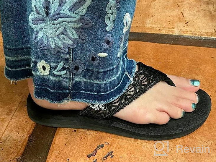 img 1 attached to Women'S Floral Embroidered High-Rise Bell Bottom Flare Jeans With Broad Feet And Long Denim Pants From CHARTOU review by Andrea Taylor