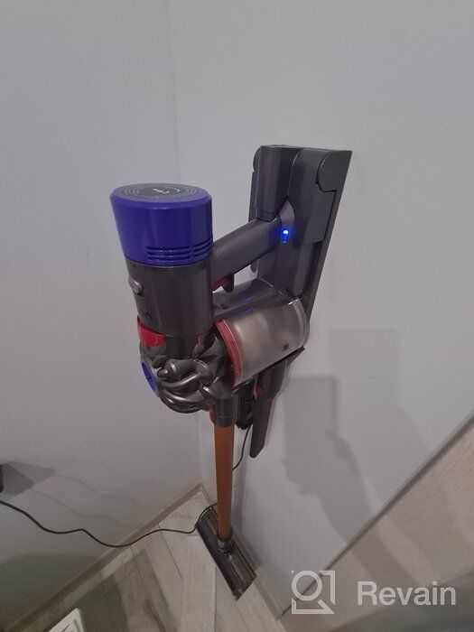 img 1 attached to Dyson V8 Absolute: The Ultimate Cordless Vacuum for Effortless Cleaning review by Keiko Yapon ᠌