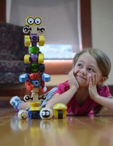 img 1 attached to Набор персонажей BeginAgain Tinker Totter Robot, игровой набор из 28 предметов, дети от 3 лет, модель: I1608
