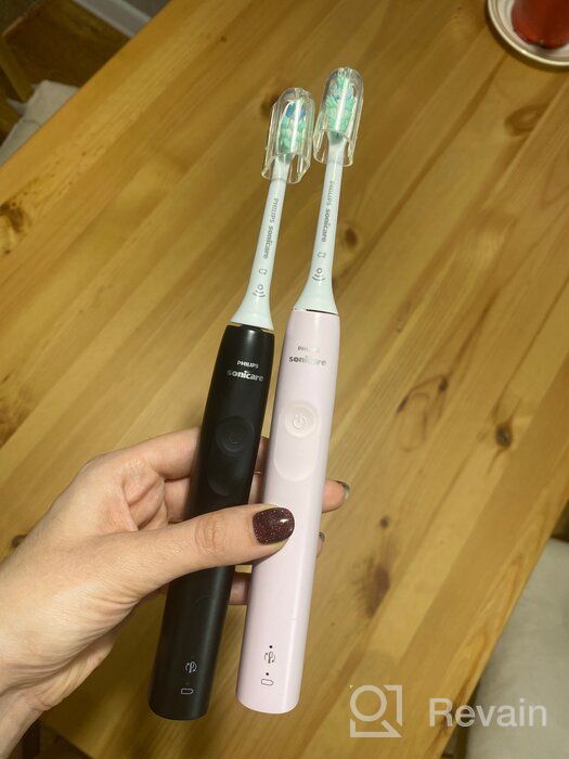 img 1 attached to 🦷 Philips Sonicare 2 Series Rechargeable Toothbrush in Limited Edition Guacamole Color review by Pin Lin ᠌