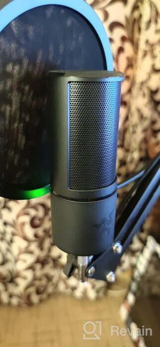 img 1 attached to 🎙️ Professional Grade Razer Seiren X Streaming Microphone - Mercury White | Built-In Shock Mount for Enhanced Recording Performance review by Ada Nowak ᠌