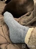 картинка 1 прикреплена к отзыву Нескользящие носки Zmart Fuzzy для женщин и девочек, нескользящие носки-тапочки с захватами от Tanya Luna
