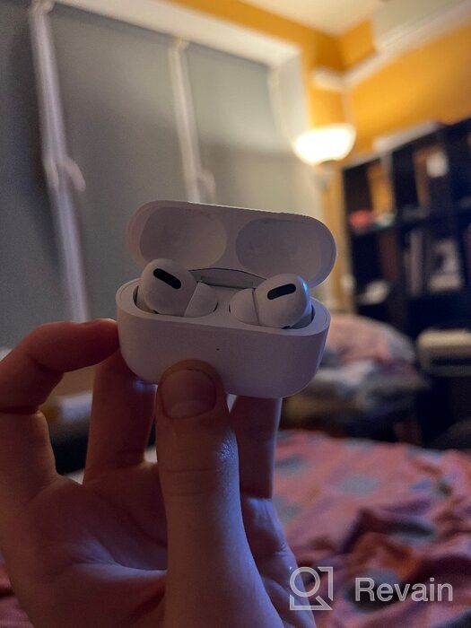 img 2 attached to Apple AirPods Pro MagSafe RU Wireless Headphones, White review by Hayden Xin ᠌