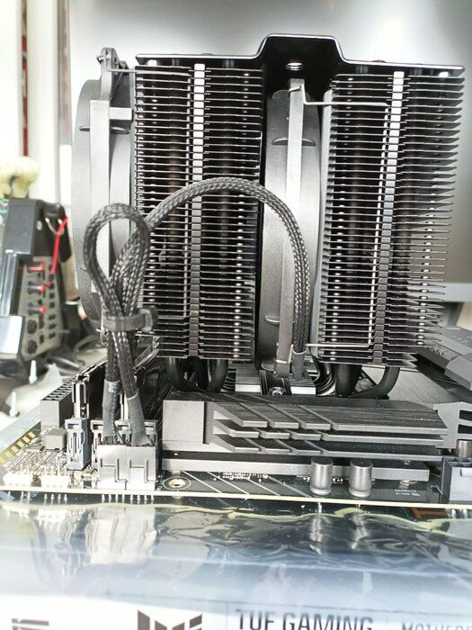 img 2 attached to 🌬️ Silent Cooling Power: Dark Rock Pro 4 CPU Cooler with 250W TDP, BK022 review by Micha Kumicki ᠌