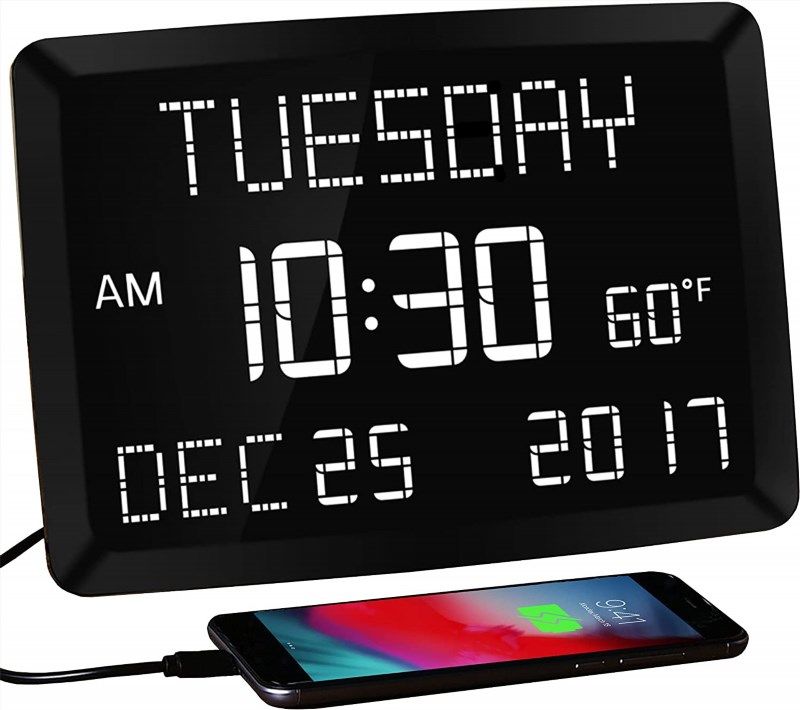 Mesqool Digital Alarm Clock - 7 Colored Night Light, 7 Large LED Display  with Dimmer, 2 USB Chargers, 12/24 H, Big Snooze, Loud for Heavy Sleepers :  : Home & Kitchen