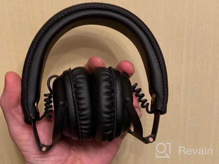 img 1 attached to Wireless Marshall Mid Bluetooth Headphones, Black review by Som Chai ᠌