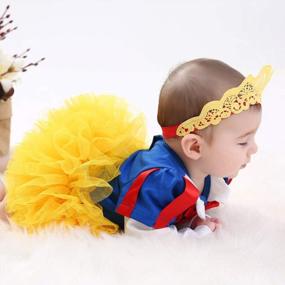 img 3 attached to Рождественский костюм Белоснежки для малышей и девочек-малышей - идеально подходит для Хэллоуина, вечеринок принцесс и дней рождения! Включает хлопковый комбинезон, платье-пачку и повязку на голову.
