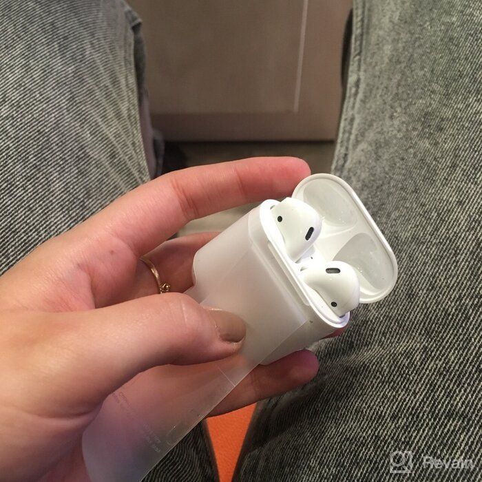 img 1 attached to Apple AirPods + Charging Case review by Eimei Suzuki ᠌