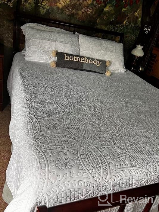 img 1 attached to California King Quilt Bedspread Set - VEEYOO Ultrasonic Embossing Lightweight, Soft Microfiber Reversible Coverlet For All Seasons (White) review by Ryan Maruffo