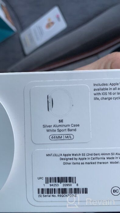 img 1 attached to Apple Watch Series SE Gen 2 44mm Aluminium Case, silver/white Sport Band review by Aashiva Pal ᠌