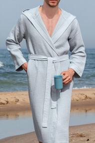 img 2 attached to Легкий хлопковый вафельный халат с капюшоном и окантовкой - Ультрамягкая пижама для спа в полную длину - Халат из вафельного плетения для мужчин