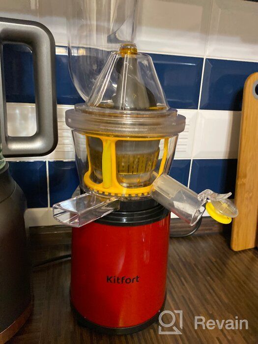 img 1 attached to Auger juicer Kitfort KT-1102-2, burgundy review by Gabriela Bartoszuk ᠌