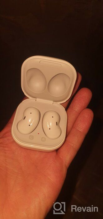 img 1 attached to Renewed Samsung Galaxy Buds Live True Wireless Earbuds in Mystic Black review by Yusri Awin ᠌