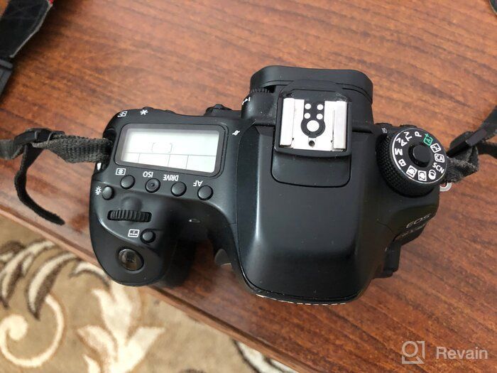 img 1 attached to 📸 Canon EOS 80D Digital SLR Camera Bundle: 24.2MP APS-C CMOS Sensor + 18-135mm USM Lens - Black review by Hassim Rambli ᠌