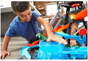 img 2 attached to Трек Hot Wheels City Ultimate Gator Car Wash FTB67 разноцветный